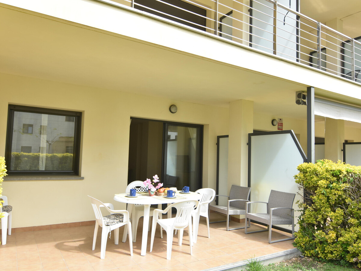 Appartement 1 chambre Roses, terrasse jardin à 50 m de la plage - Photo 10