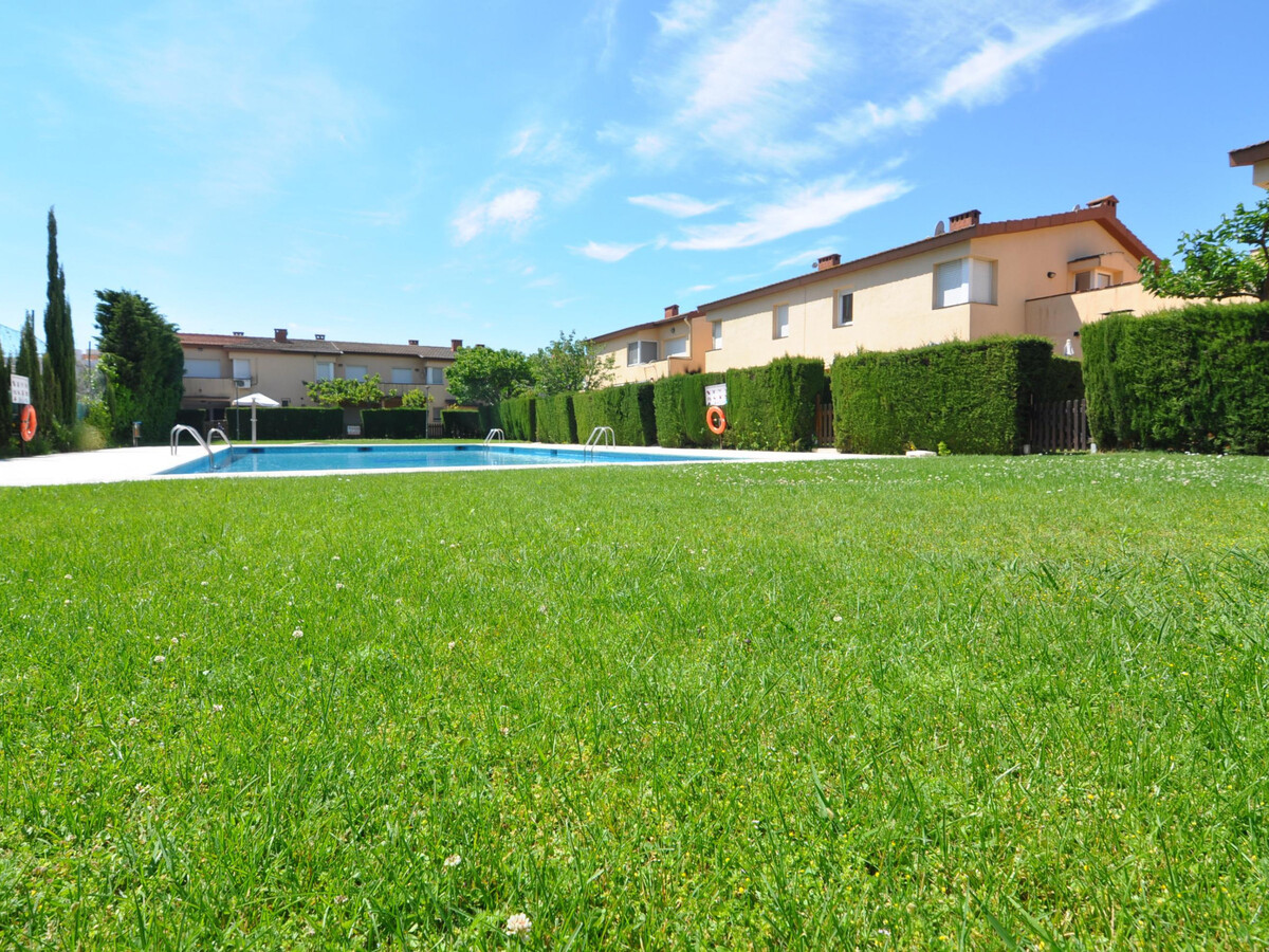 Maison 5 chambres, piscine et jardin à 1,2 km de la plage - Photo 5