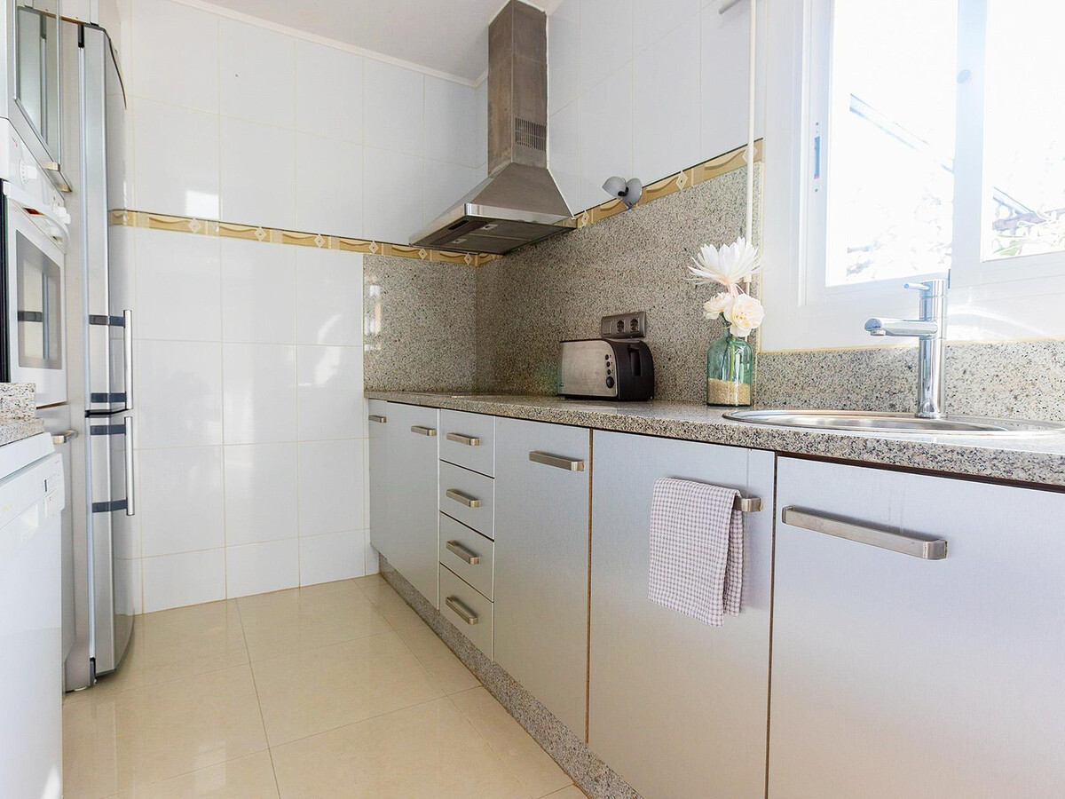 Maison 5 chambres, piscine et jardin à 1,2 km de la plage - Photo 25