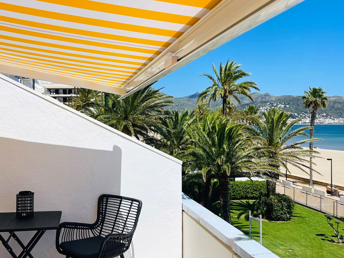 Appartement front de mer avec terrasse à Roses - Photo 4