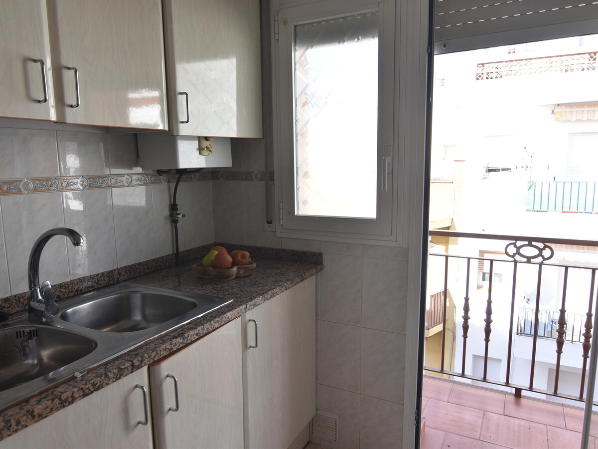 Appartement 2 chambres Roses, 100 m de la plage - Photo 11