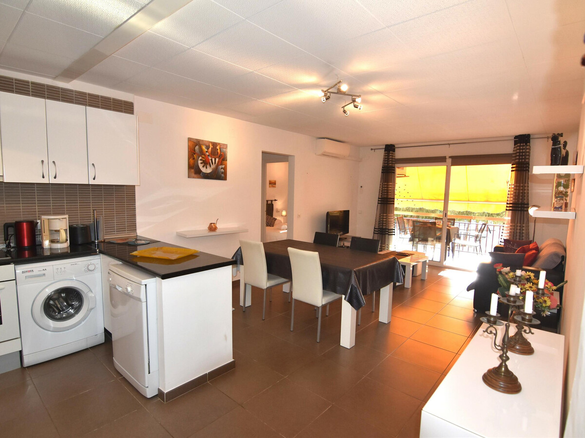 Appartement 2 chambres à Roses, 200 m de la plage - Photo 11