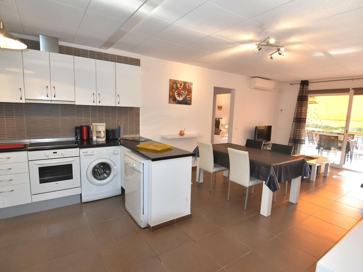 Appartement 2 chambres à Roses, 200 m de la plage - Photo 13