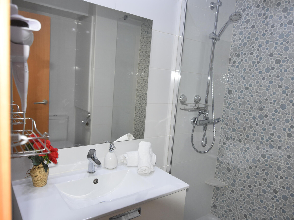 Studio 40 m² piscine et terrasse canal à Roses - Photo 16