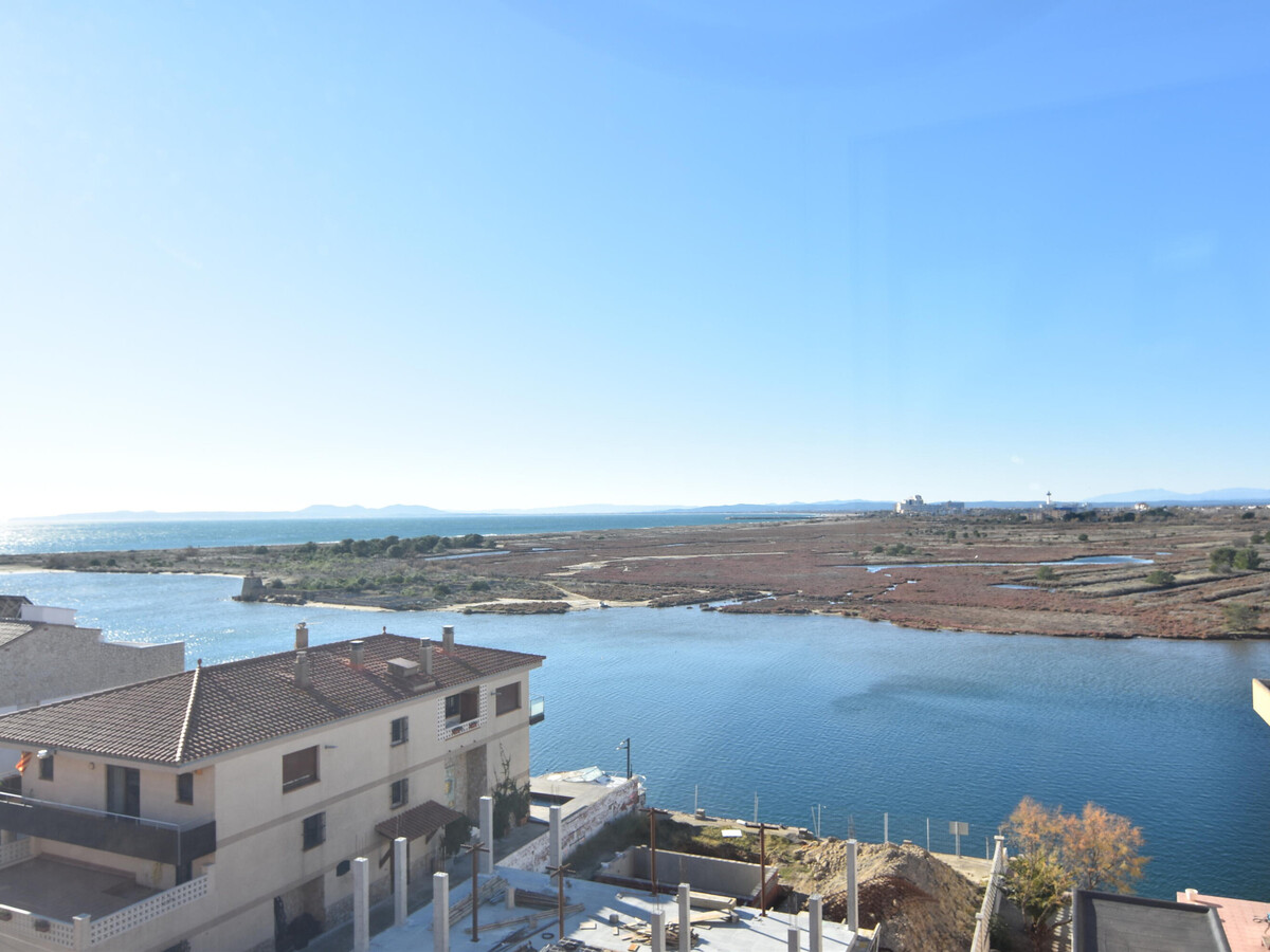 Studio 40 m² piscine et terrasse canal à Roses - Photo 18