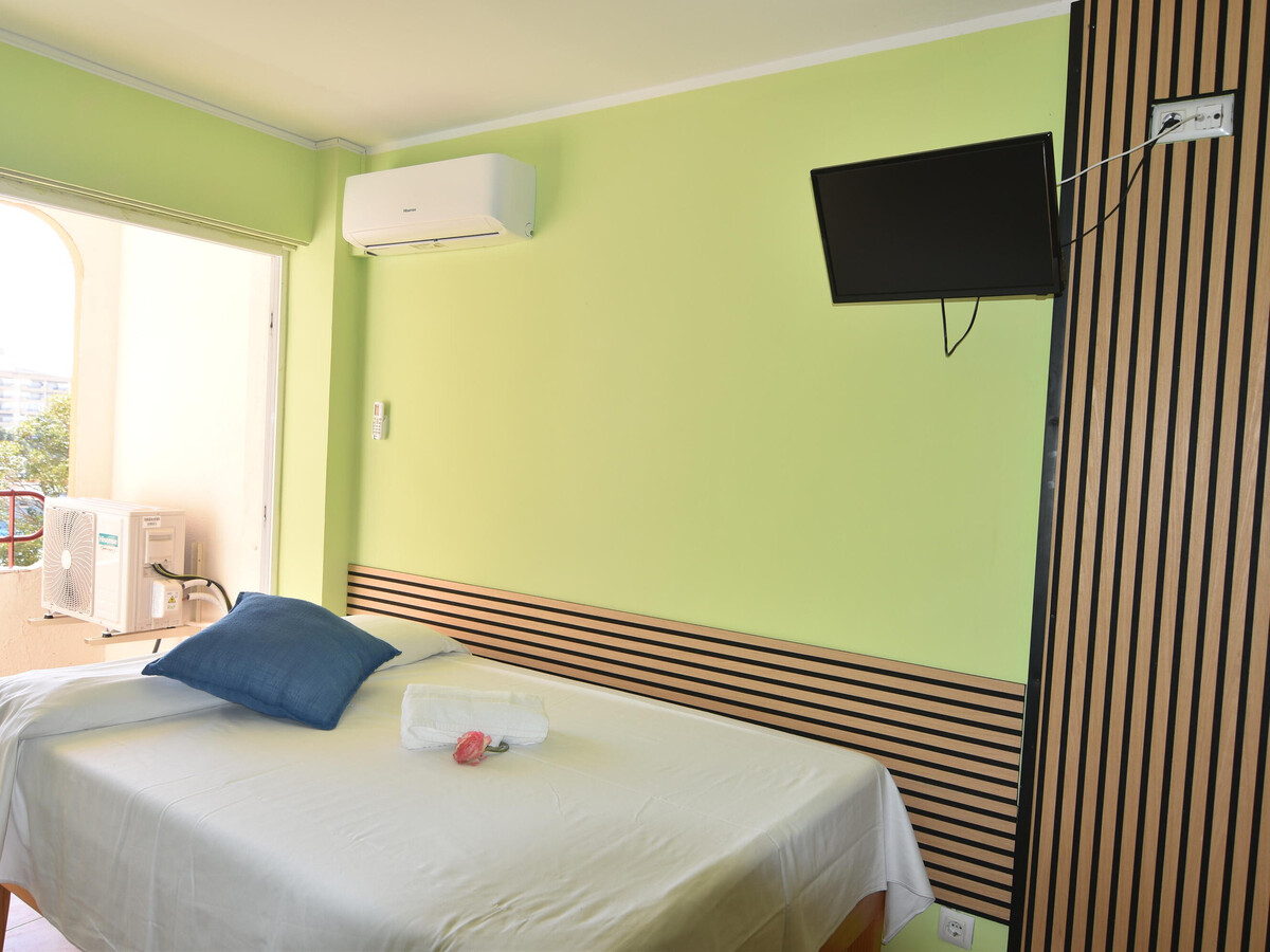 Studio 28 m² avec piscine à Roses, 1,5 km plage - Photo 3