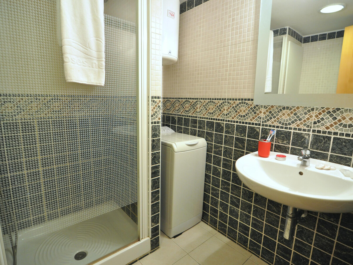 Studio 28 m² avec piscine à Roses, 1,5 km plage - Photo 8