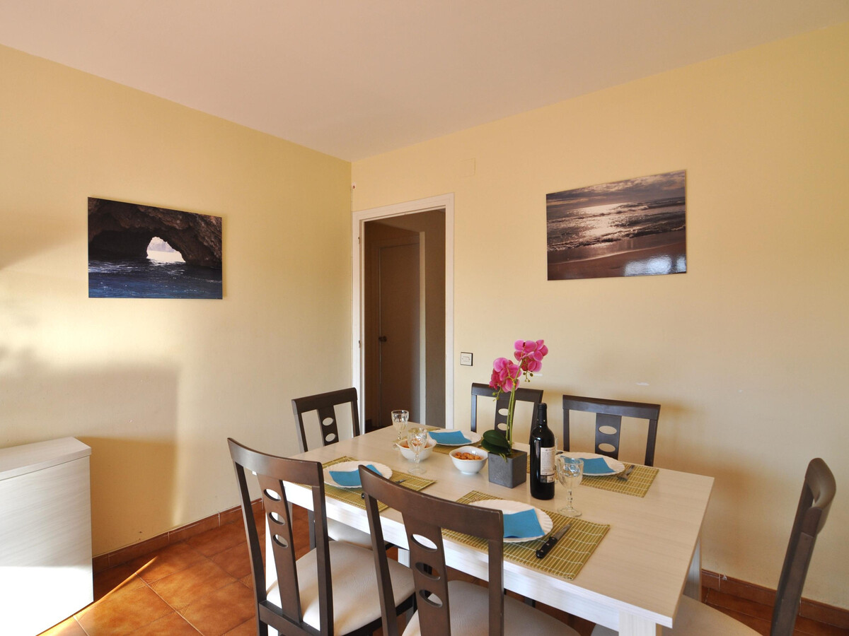 Appartement 6 personnes à Roses, 400m plage, terrasse - Photo 8