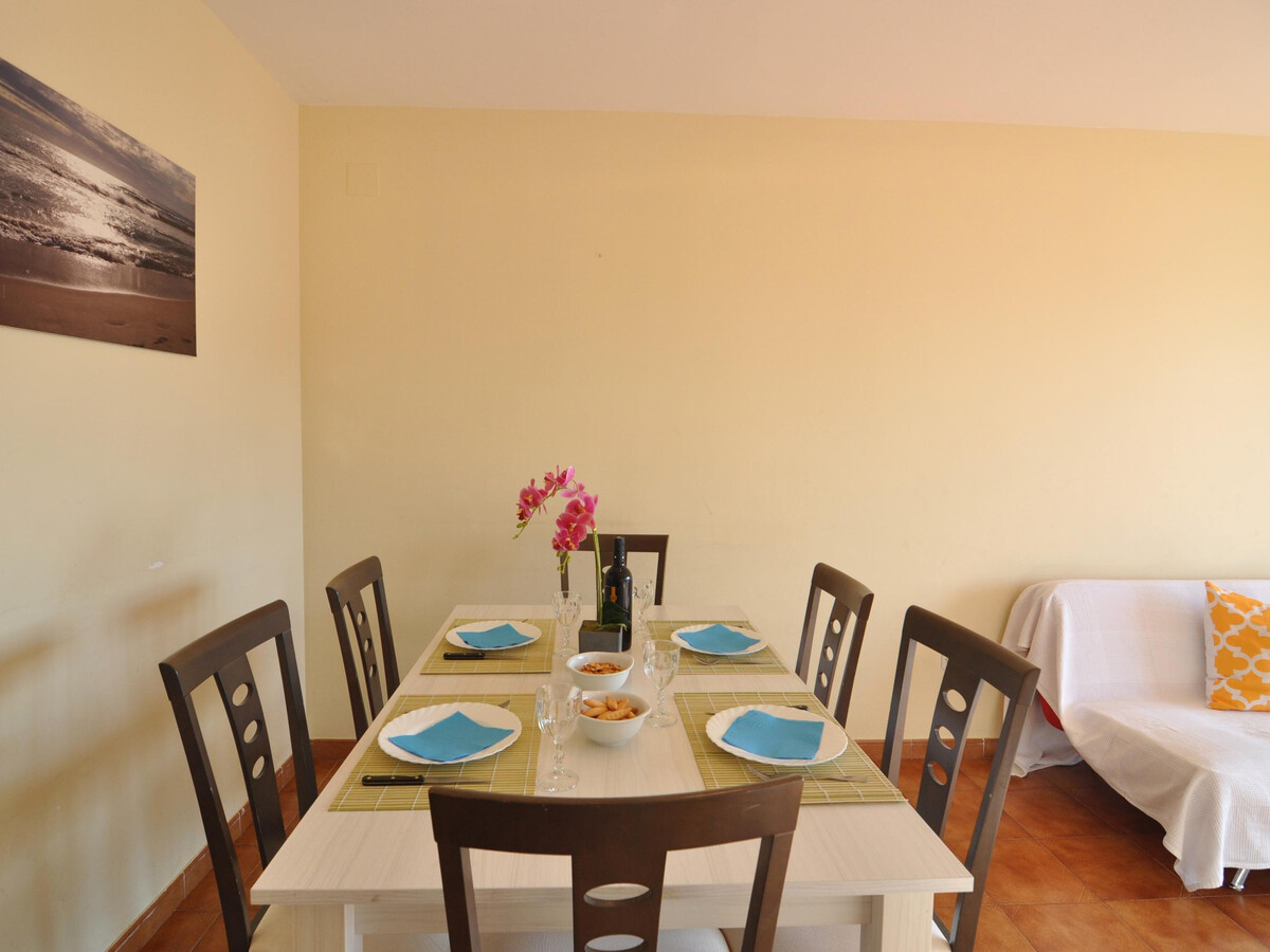 Appartement 6 personnes à Roses, 400m plage, terrasse - Photo 10