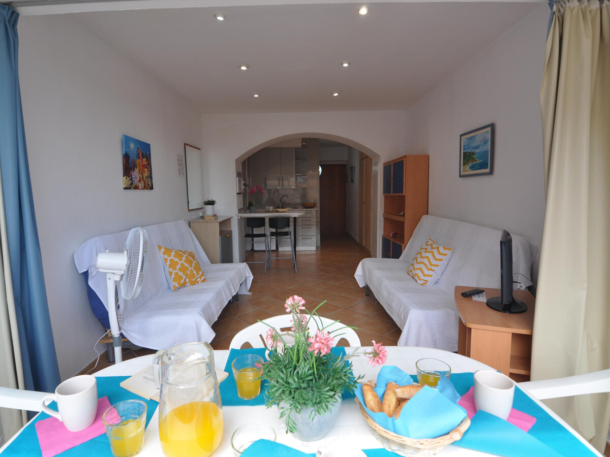 Studio 28 m² à 1,5 km de la plage, Roses - Photo 9