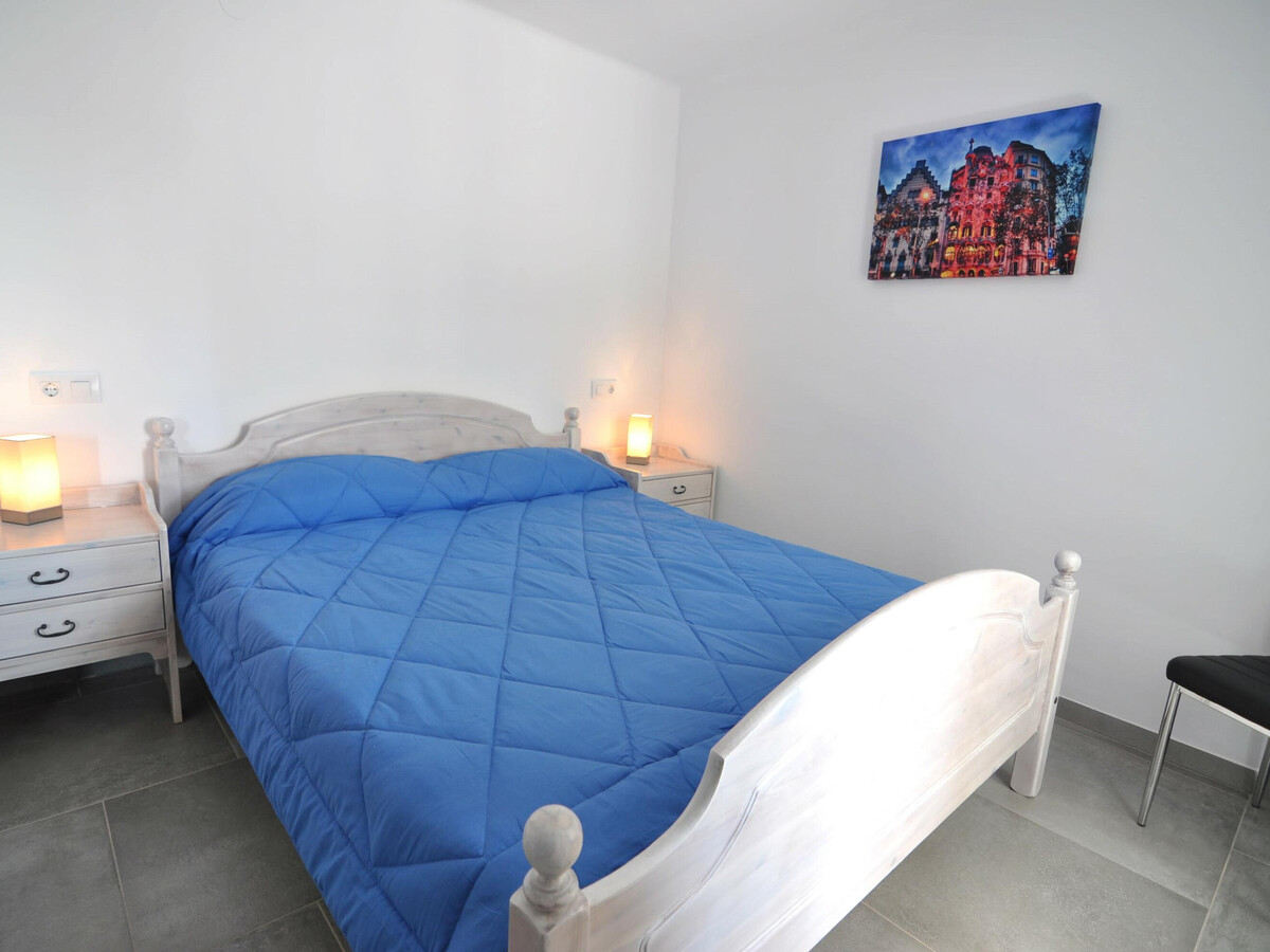 Appartement 6 pers. à 70m de la plage de Roses - Photo 17