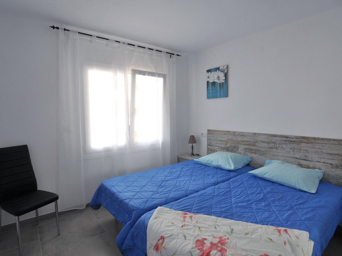 Appartement 6 pers. à 70m de la plage de Roses - Photo 19