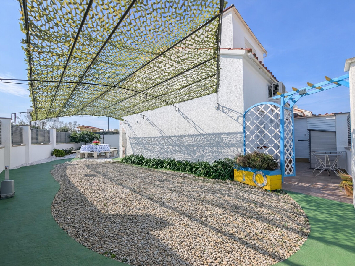Maison 2 chambres à Roses, 800m plage, jardin & terrasse - Photo 14