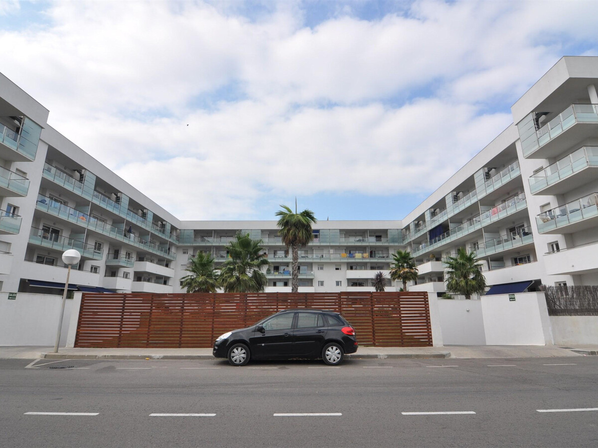 Appartement 6 pers. Roses : terrasse barbecue, parking - Photo 19
