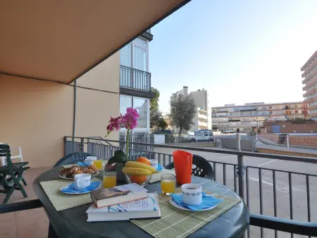 Location appartement à Roses, Charmant appartement à 300m de la plage de Santa Margarita, Roses - Climatisé et avec terrasse