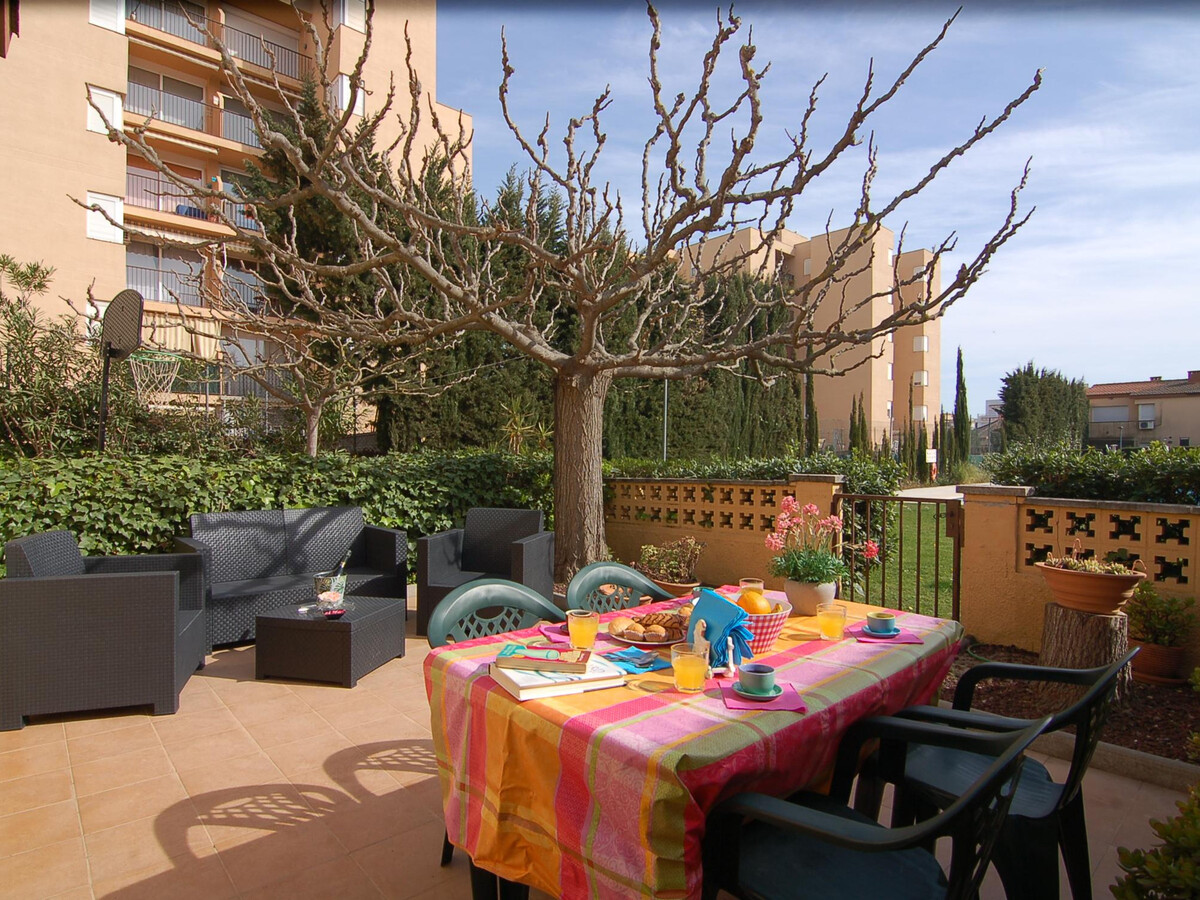 Maison 4 chambres Roses : piscine, terrasse, 1200m plage - Photo 1