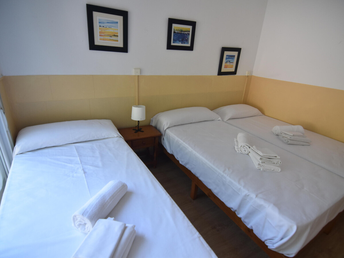 Maison 4 chambres Roses : piscine, terrasse, 1200m plage - Photo 36