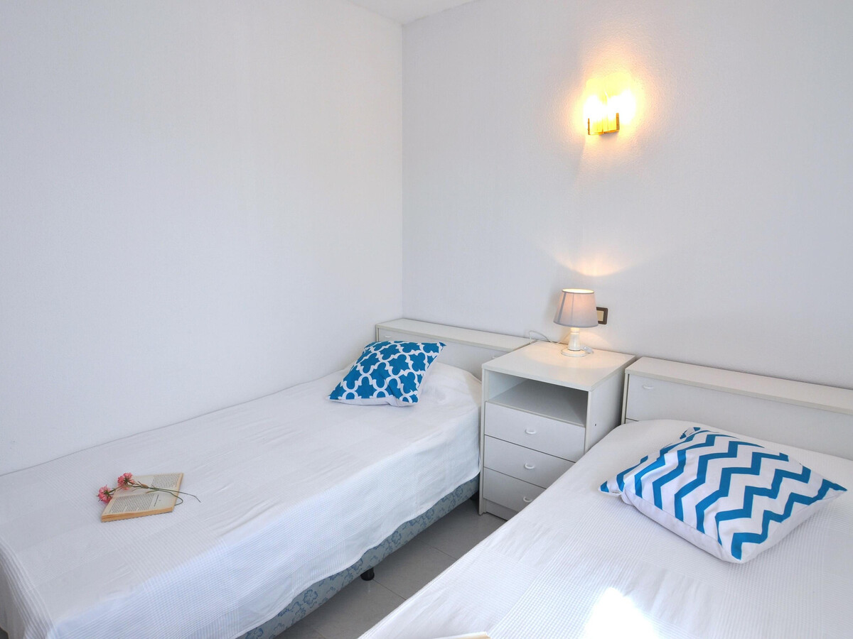 Appartement 2 ch. à 400m plage, vue rivière à Roses - Photo 22