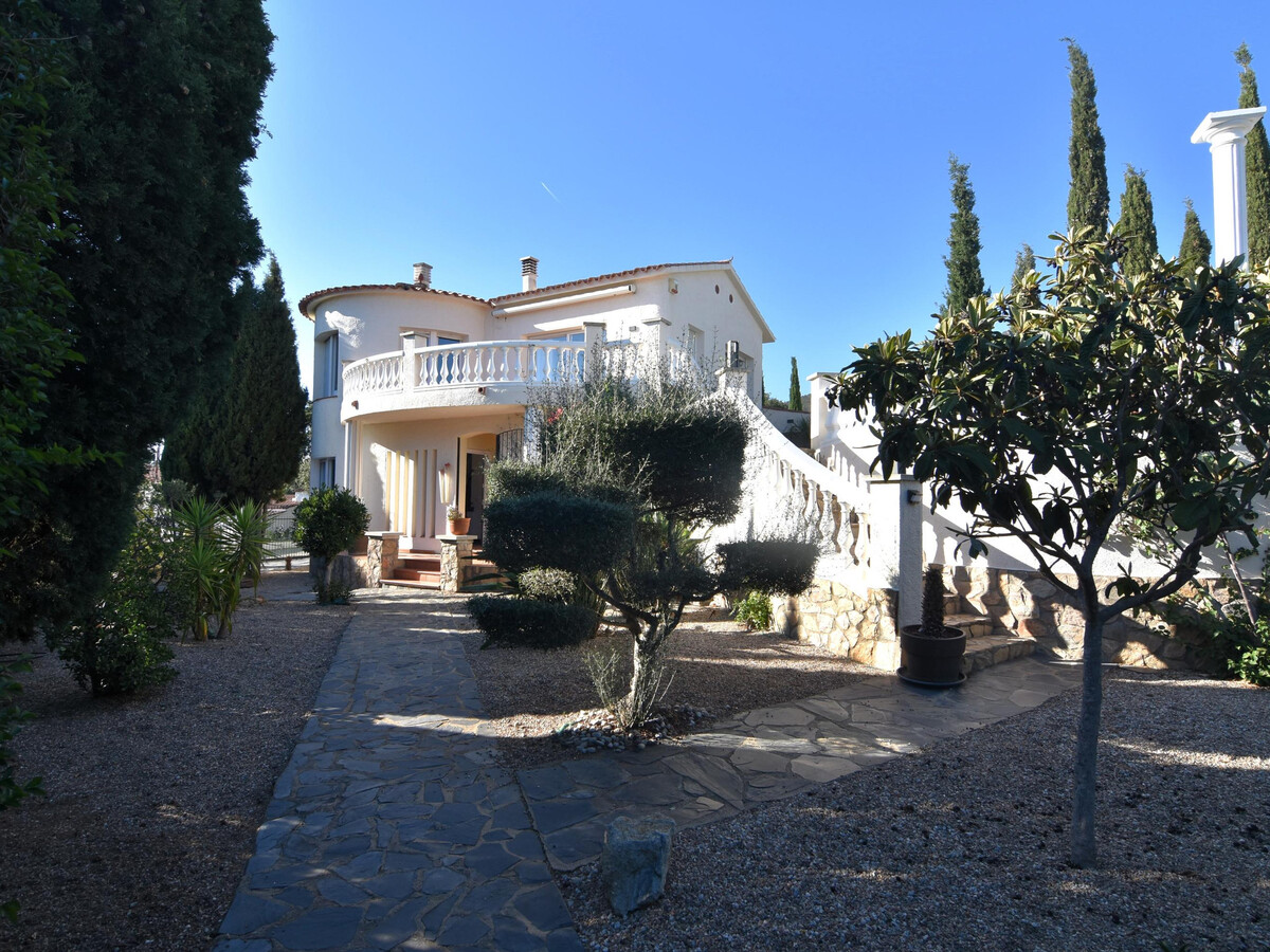Villa 4 chambres avec piscine privée à Roses - Photo 1