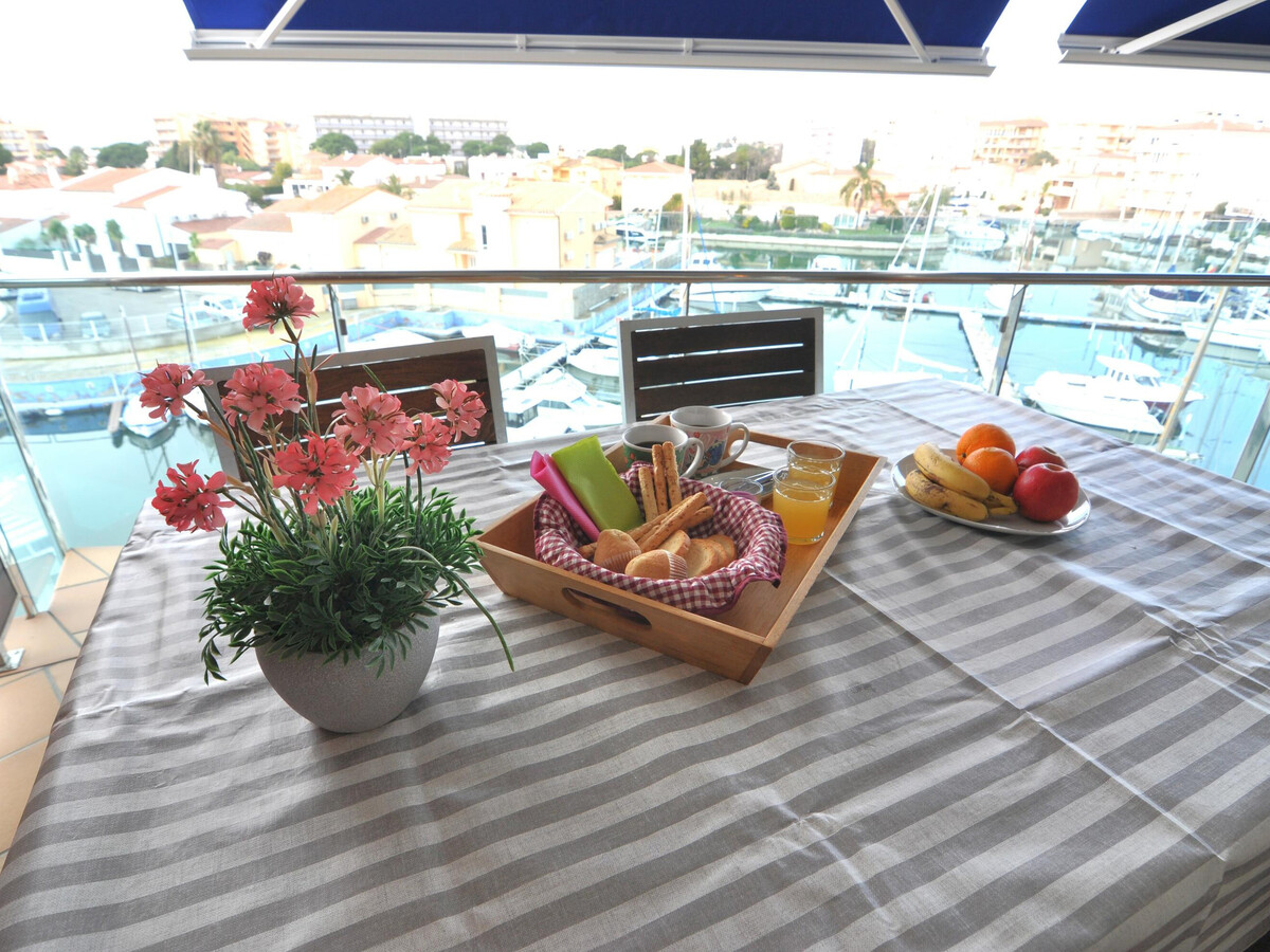 Appartement 55 m² vue port, 1,5 km plage à Roses - Photo 8