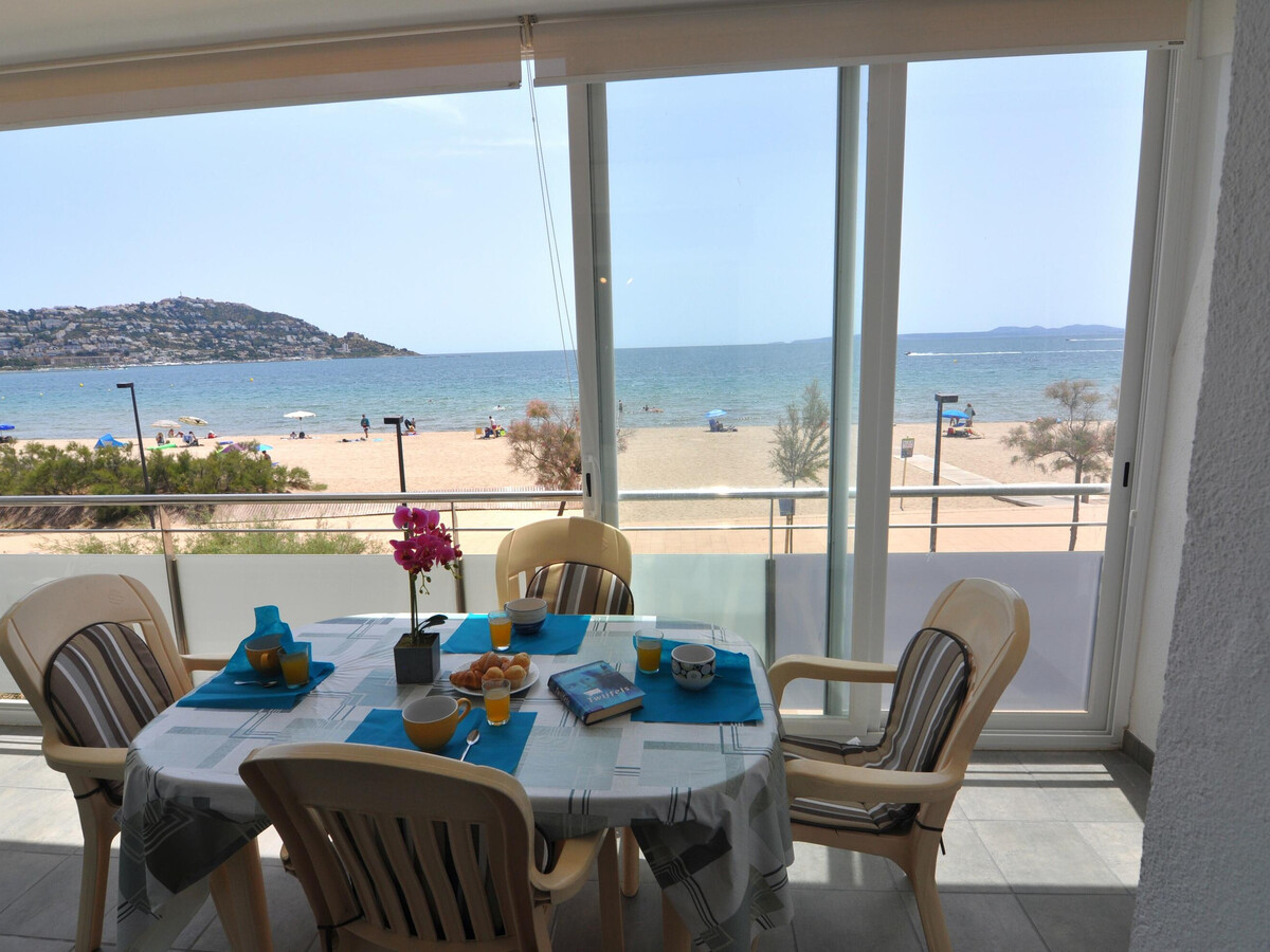 Appartement 60m² front de plage à Roses, 2 ch., 5 pers. - Photo 1