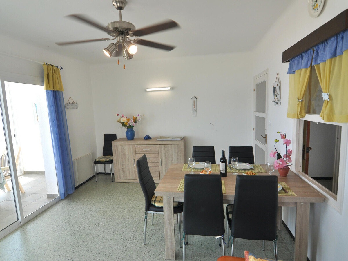 Appartement 60m² front de plage à Roses, 2 ch., 5 pers. - Photo 9