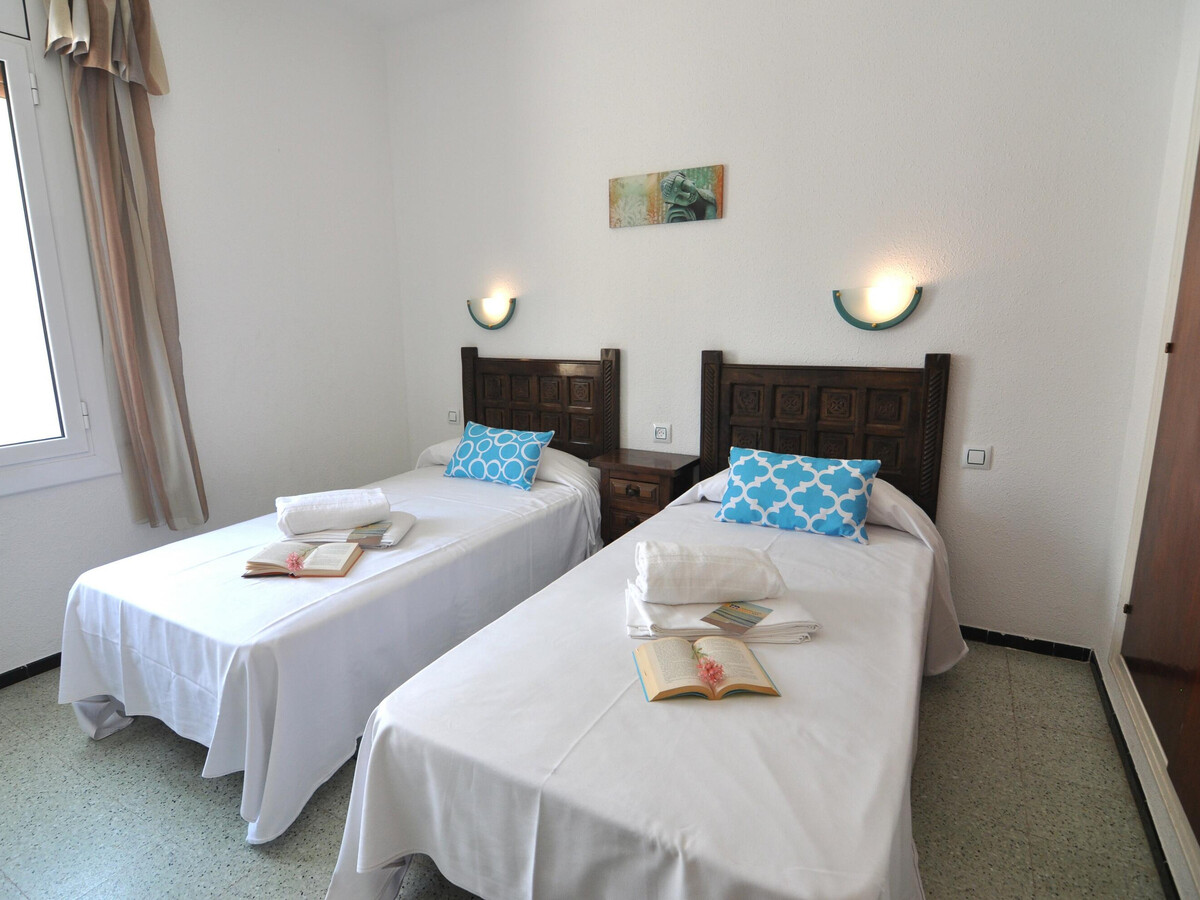 Appartement 60m² front de plage à Roses, 2 ch., 5 pers. - Photo 23