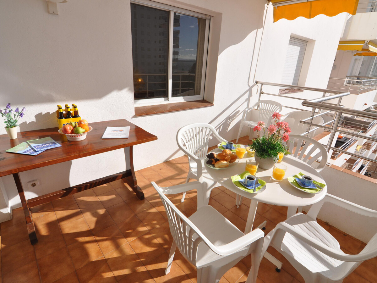 Appartement 55m² front de plage à Roses, 20m de Santa Margarita - Photo 2