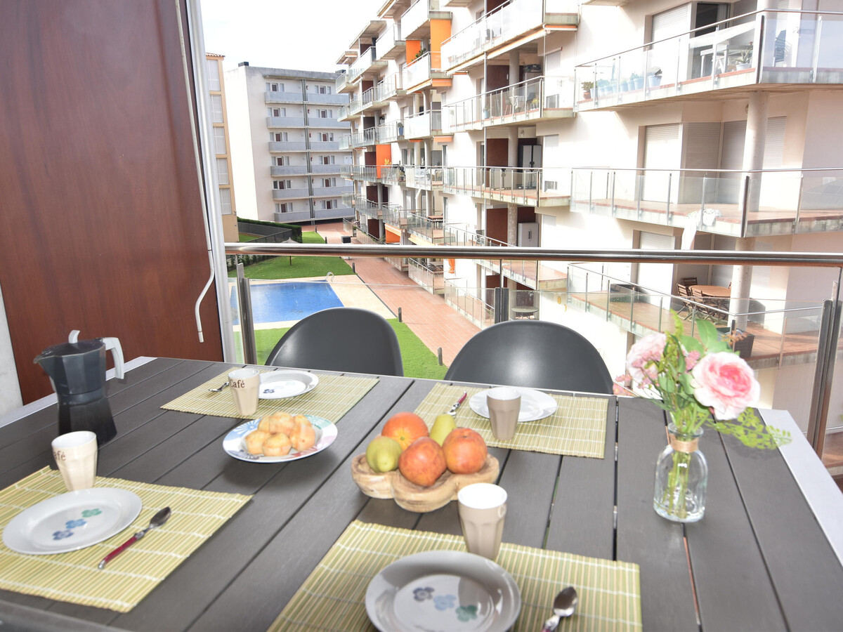 Appartement 2 chambres Roses, 1,2 km plage + piscine - Photo 4