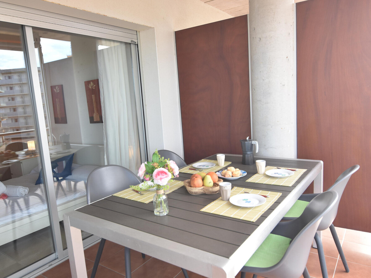 Appartement 2 chambres Roses, 1,2 km plage + piscine - Photo 5