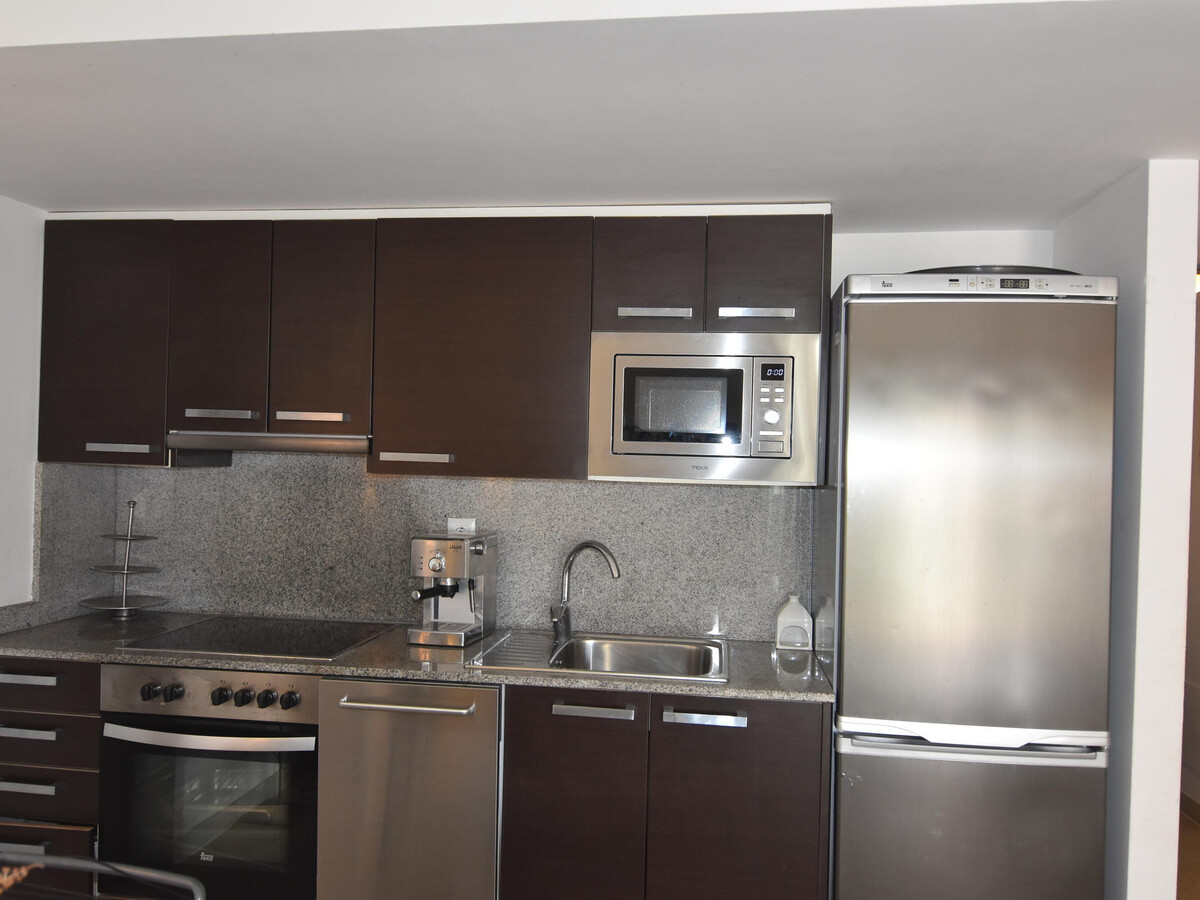 Appartement 2 chambres Roses, 1,2 km plage + piscine - Photo 14