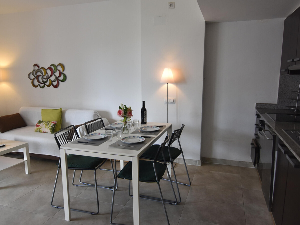 Appartement 2 chambres Roses, 1,2 km plage + piscine - Photo 15