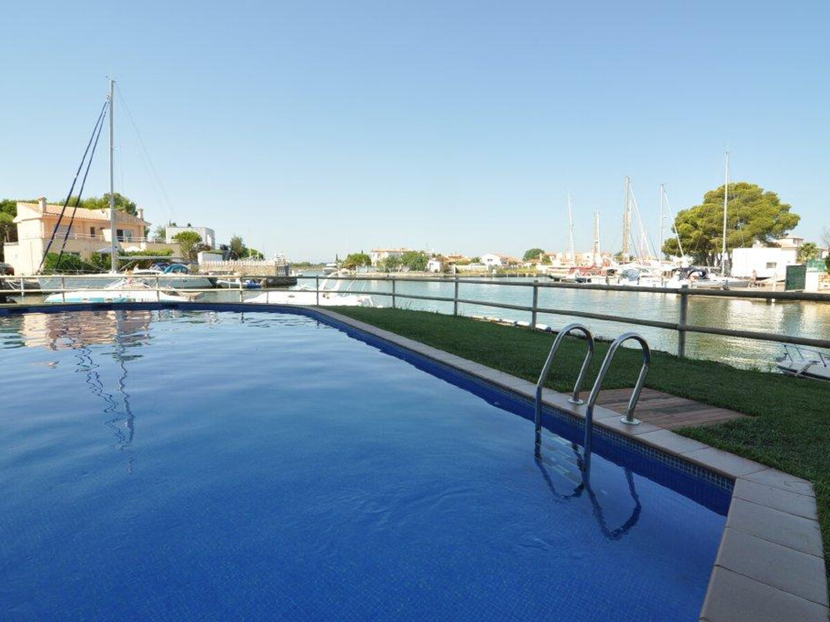 Appartement 2 chambres Roses, 1,2 km plage + piscine - Photo 26