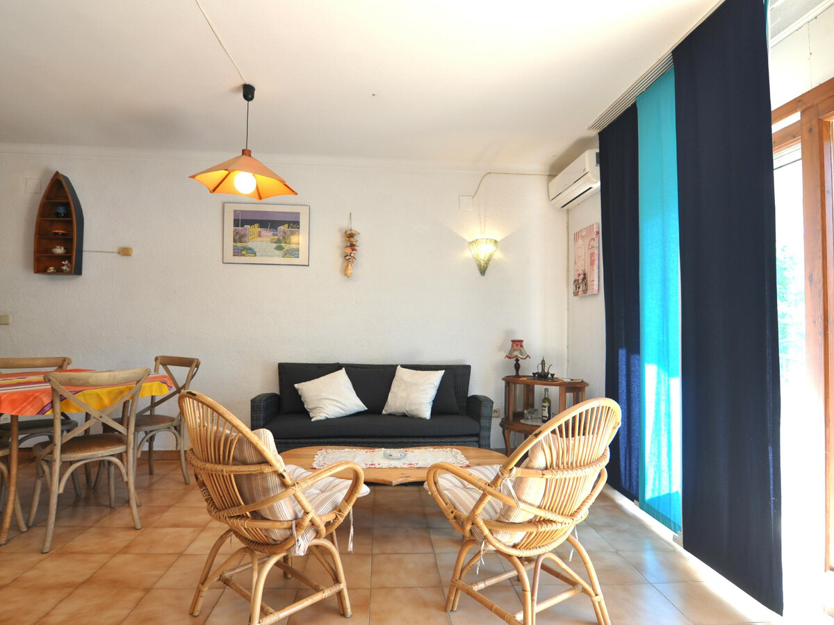 Appartement 2 chambres avec terrasse et BBQ, Roses - Photo 5