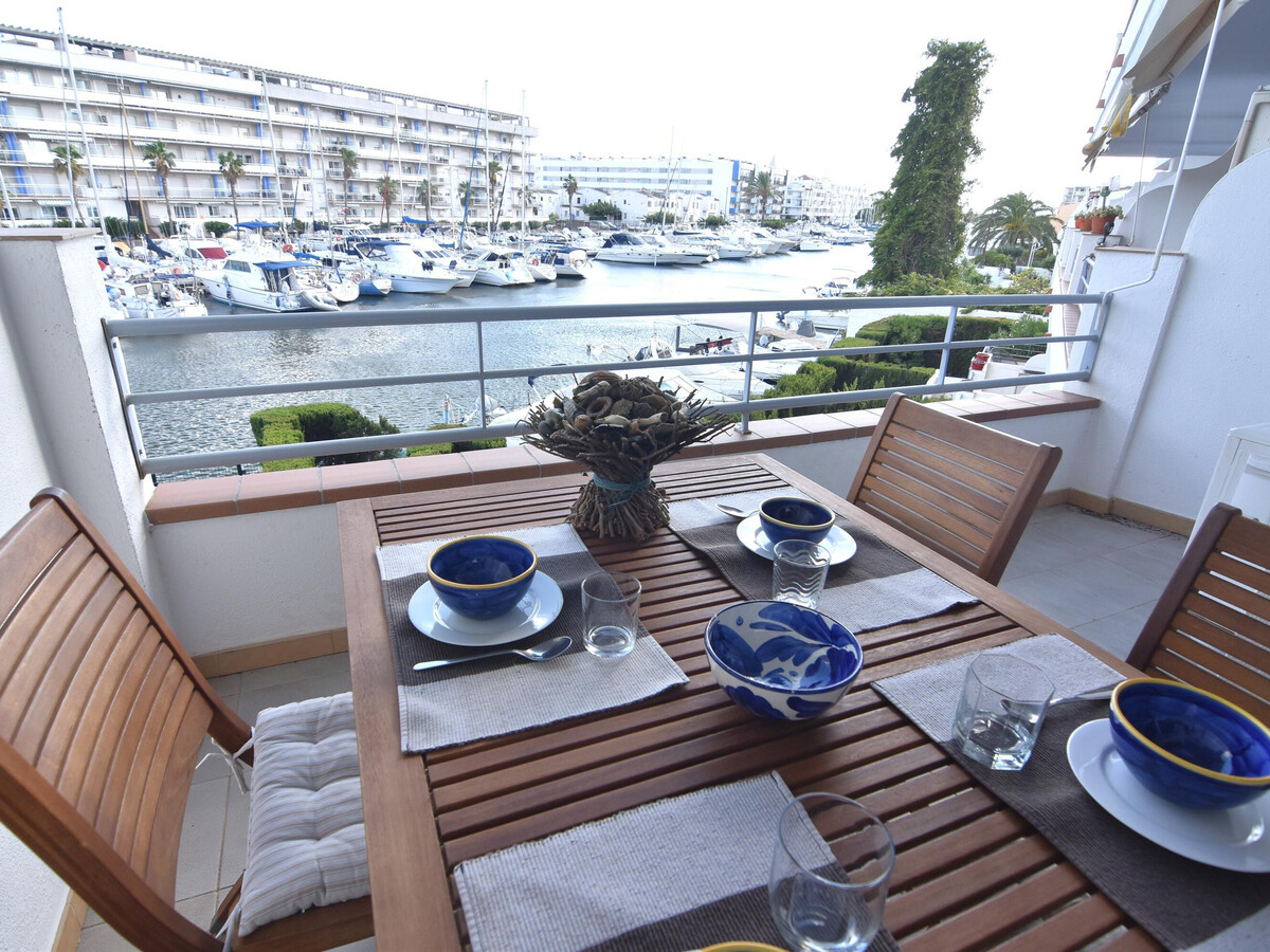 Appartement 1 chambre avec terrasse canal à Roses - Photo 2