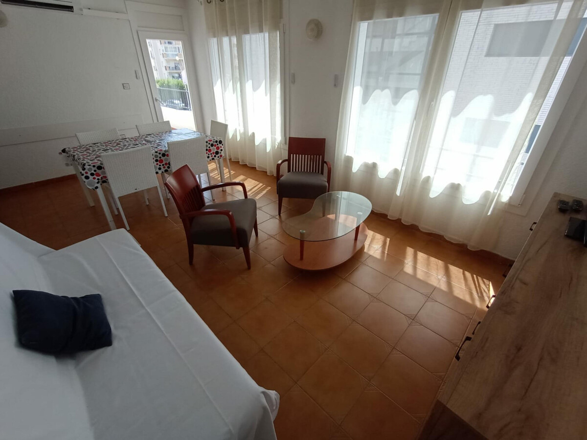 Appartement 2 ch, 6 pers à Roses - 400m plage - Photo 3