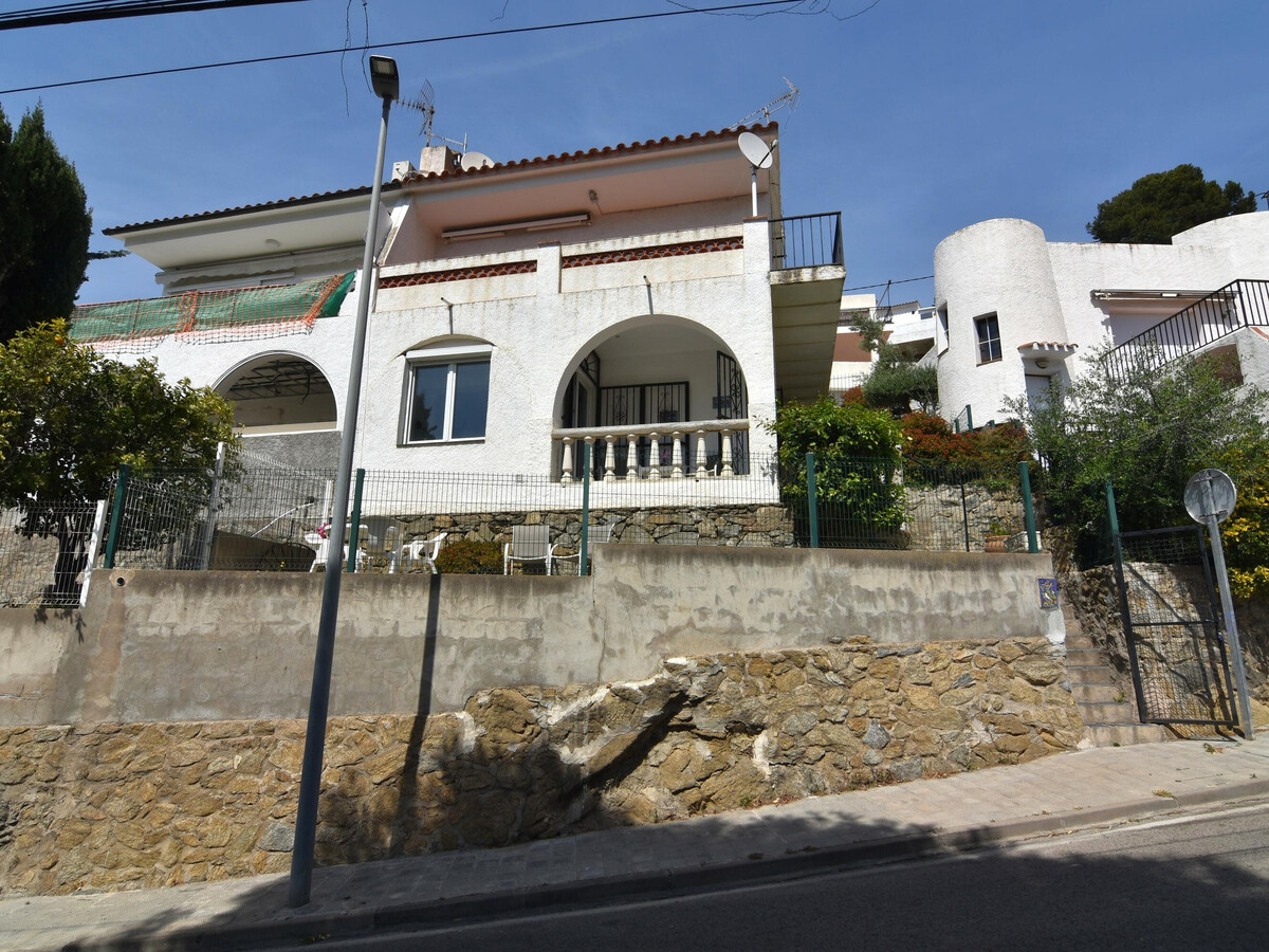 Maison 1 chambre à Roses, 800 m de la plage - Photo 2