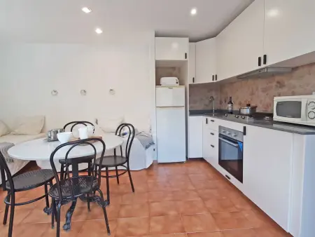 Petit appartement Llafranc, terrasse jardin et barbecue - Photo 3