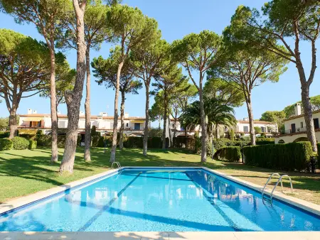 Location villa à Llafranc, Villa à Llafranc pour 8 avec piscine commune, jardin privatif et près plage