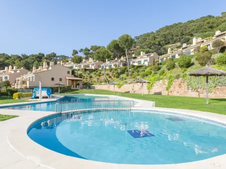 Location villa à Llafranc, Maison de luxe à Llafranc avec jardin, piscine et courts de tennis