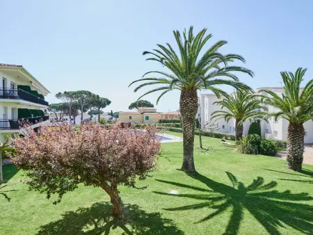 Appartement rénové 2 ch, piscine et terrasse à Calella : photo 9