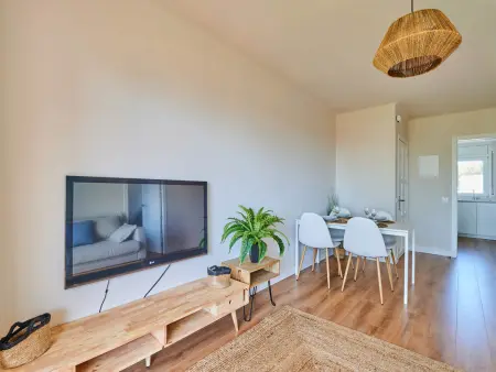 Appartement rénové 2 ch, piscine et terrasse à Calella : photo 12