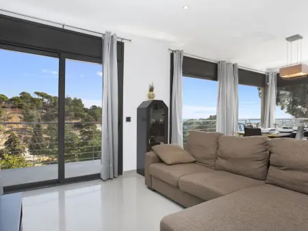 Maison moderne avec piscine privée et vue montagne, proche plage Costa Brava, animaux admis - Photo 3