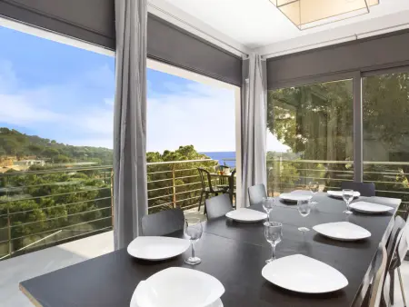 Maison moderne avec piscine privée et vue montagne, proche plage Costa Brava, animaux admis - Photo 4