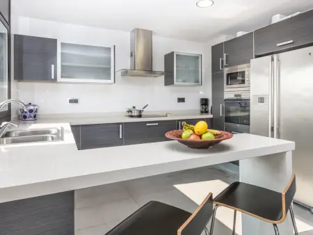 Maison moderne avec piscine privée et vue montagne, proche plage Costa Brava, animaux admis - Photo 5