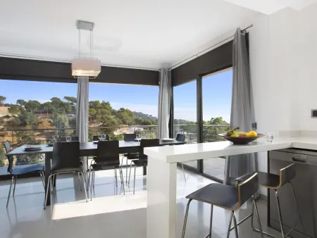 Maison moderne avec piscine privée et vue montagne, proche plage Costa Brava, animaux admis - Photo 9