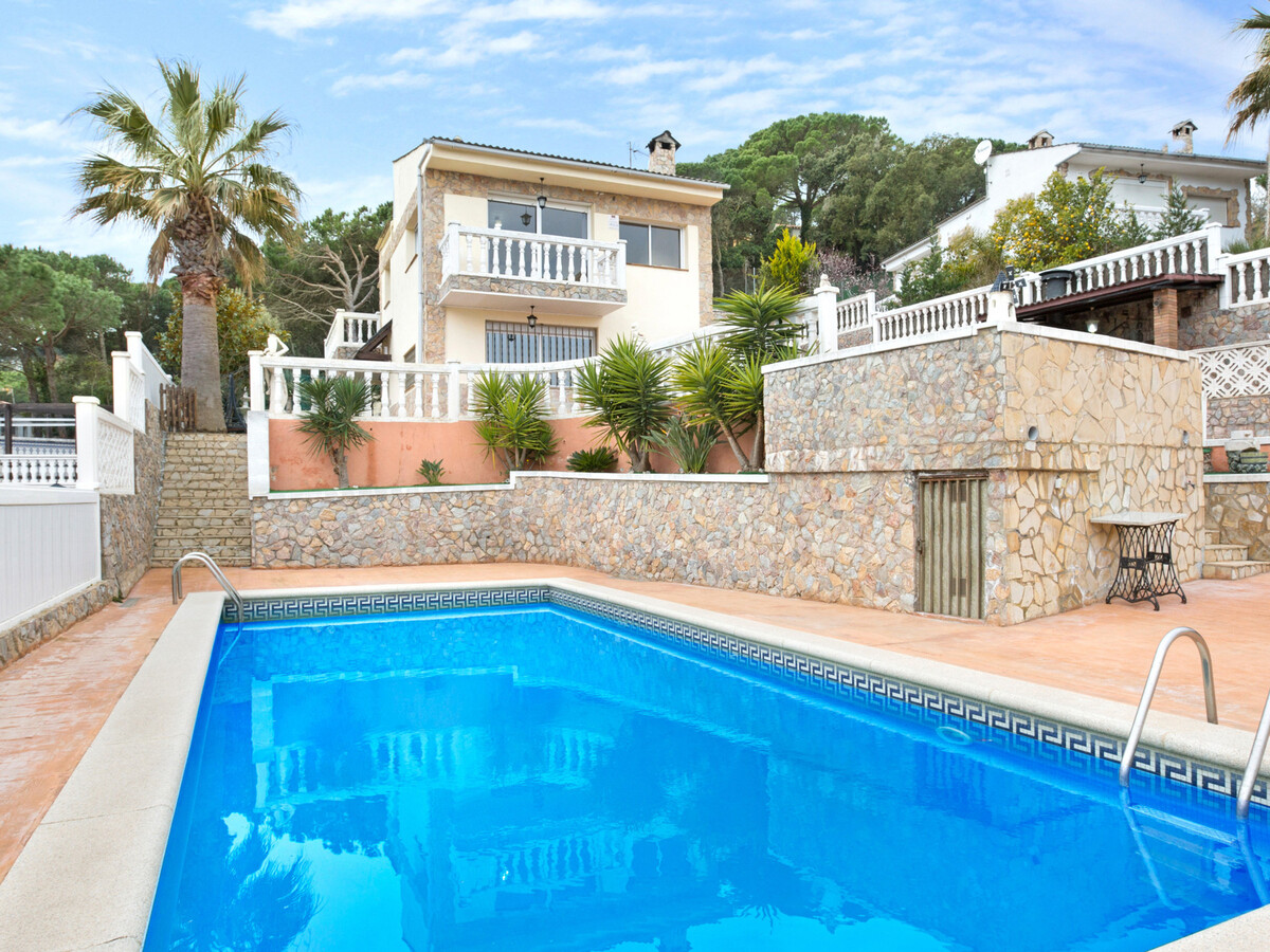 Villa 13 pers., piscine 10x4m, terrasse montagne à Lloret de Mar - Photo 1
