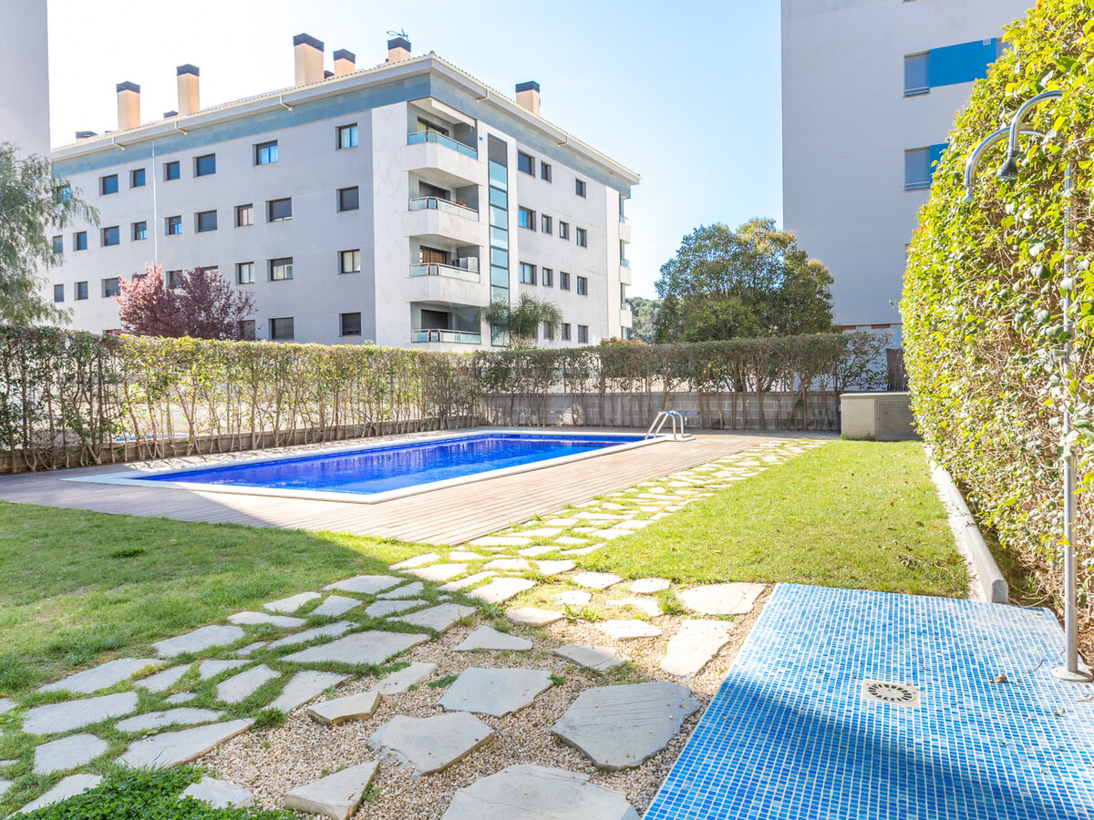 Appartement 4 pers. piscine à 300m de la plage - Photo 2