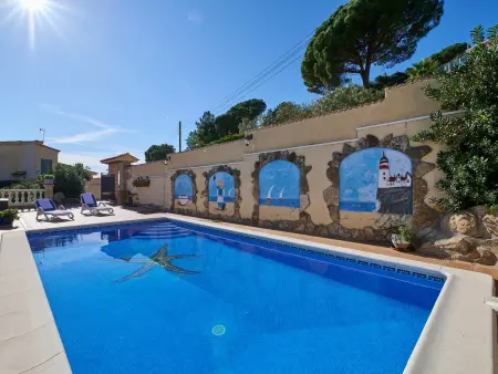 Villa avec piscine privée et vue mer à Lloret de Mar : photo 7