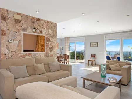 Maison avec piscine privée, animaux admis, parking à Lloret de Mar - Photo 3